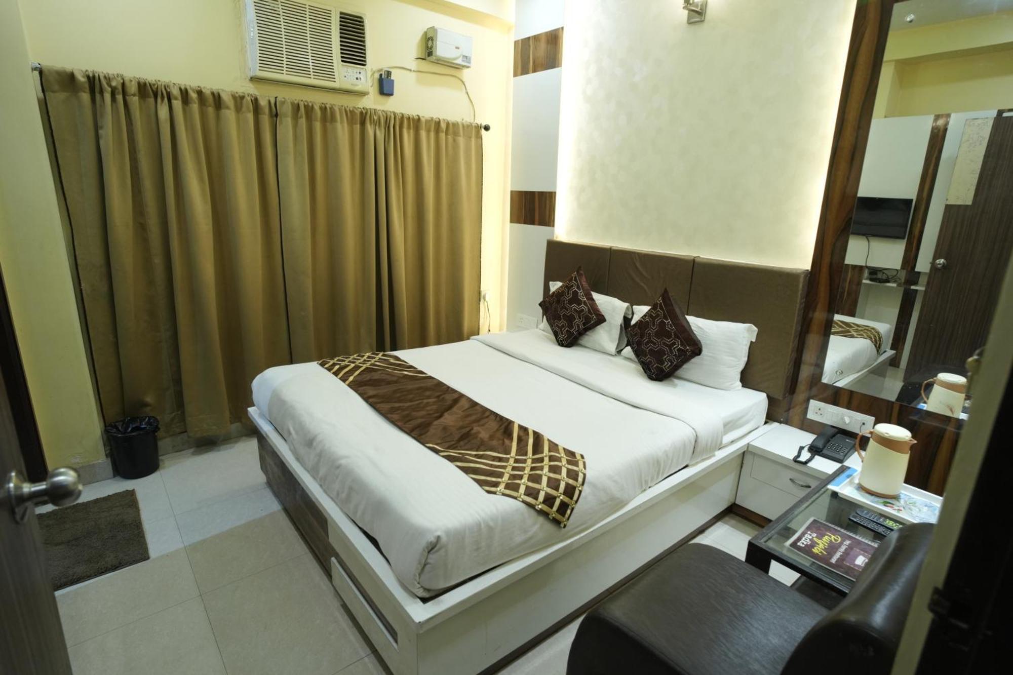 Hotel Rajkamal Near Varanasi Railway Station 外观 照片