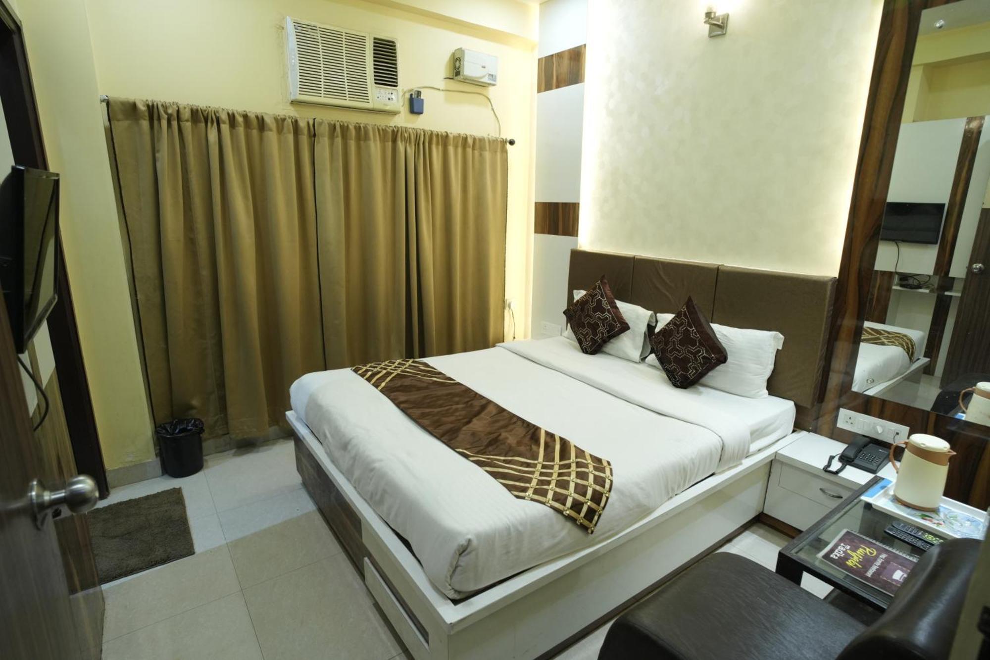 Hotel Rajkamal Near Varanasi Railway Station 外观 照片