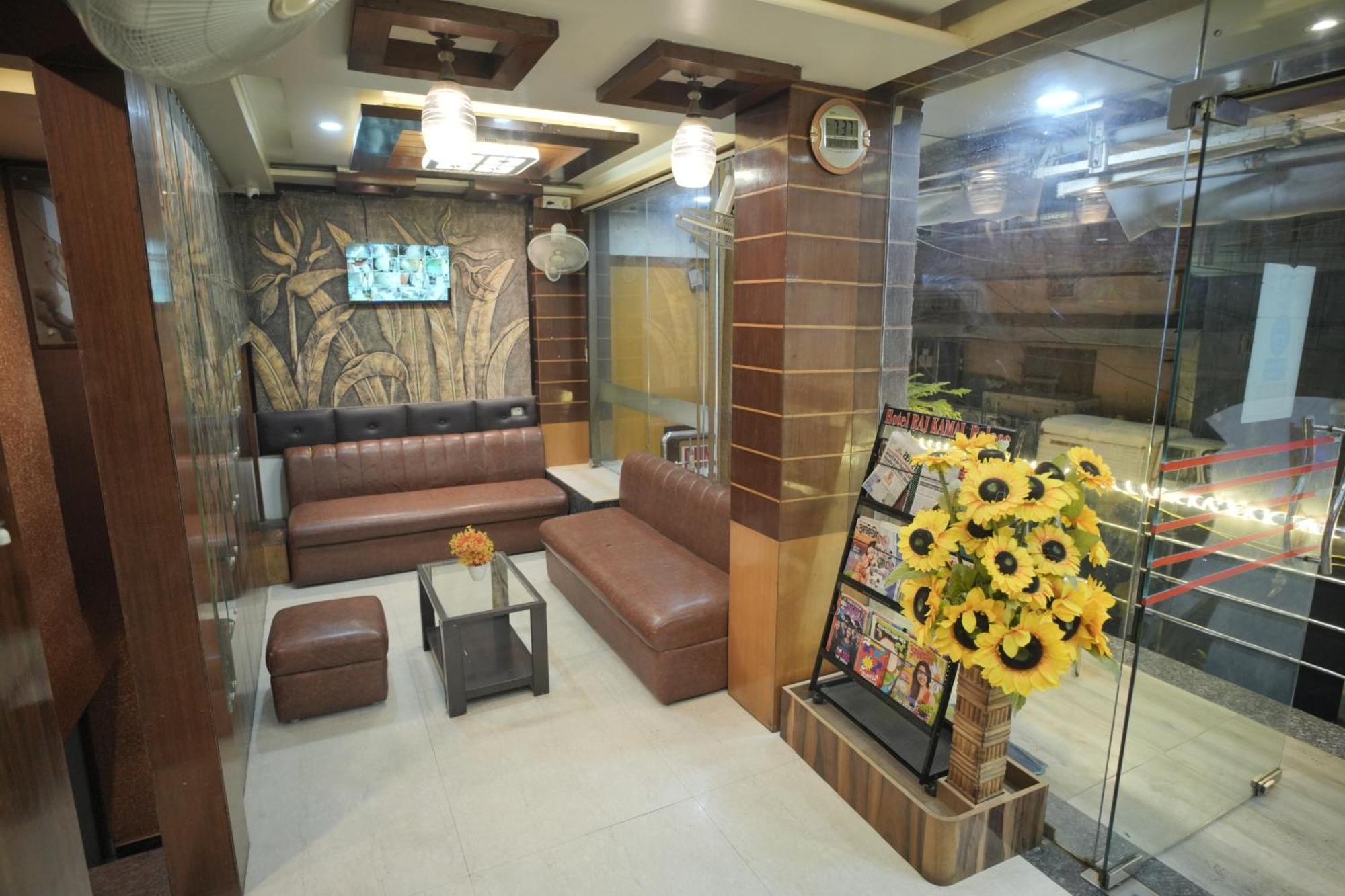 Hotel Rajkamal Near Varanasi Railway Station 外观 照片